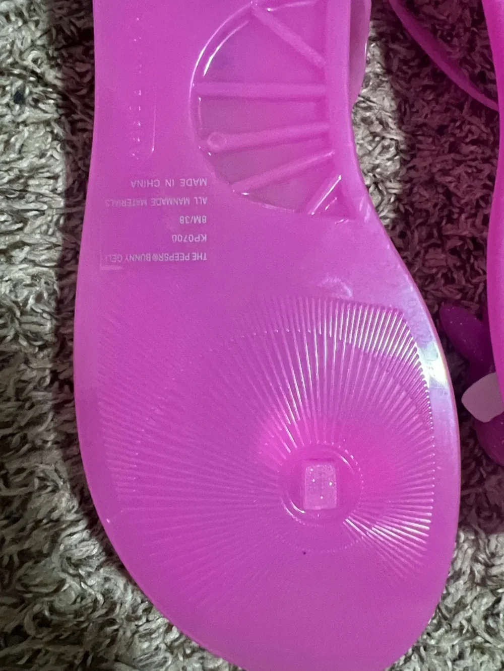 NEW KATY PERRY x PEEPS Pink Jelly Sandals with Bunny Design - Picture 6 of 12